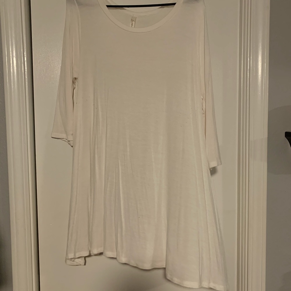 💕💕3 for $22💕💕Basic White Top